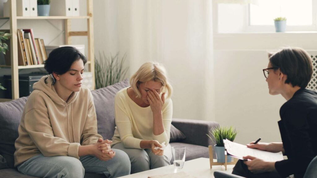 Daughter and mother counseling